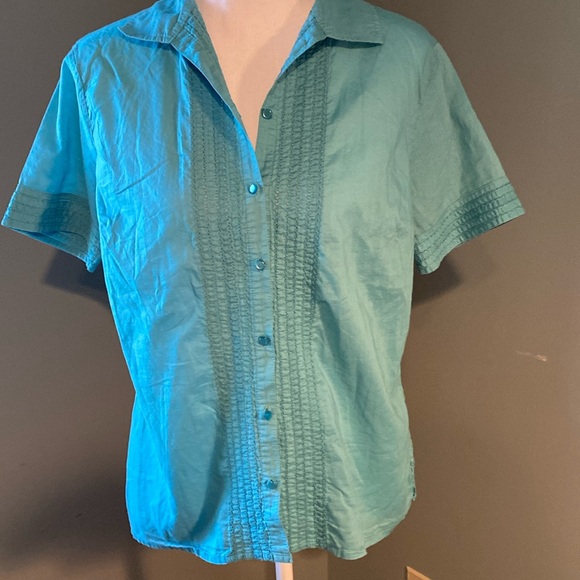 This turquoise!!! Love this top- just wish I was a small!!! - Picture 1 of 8